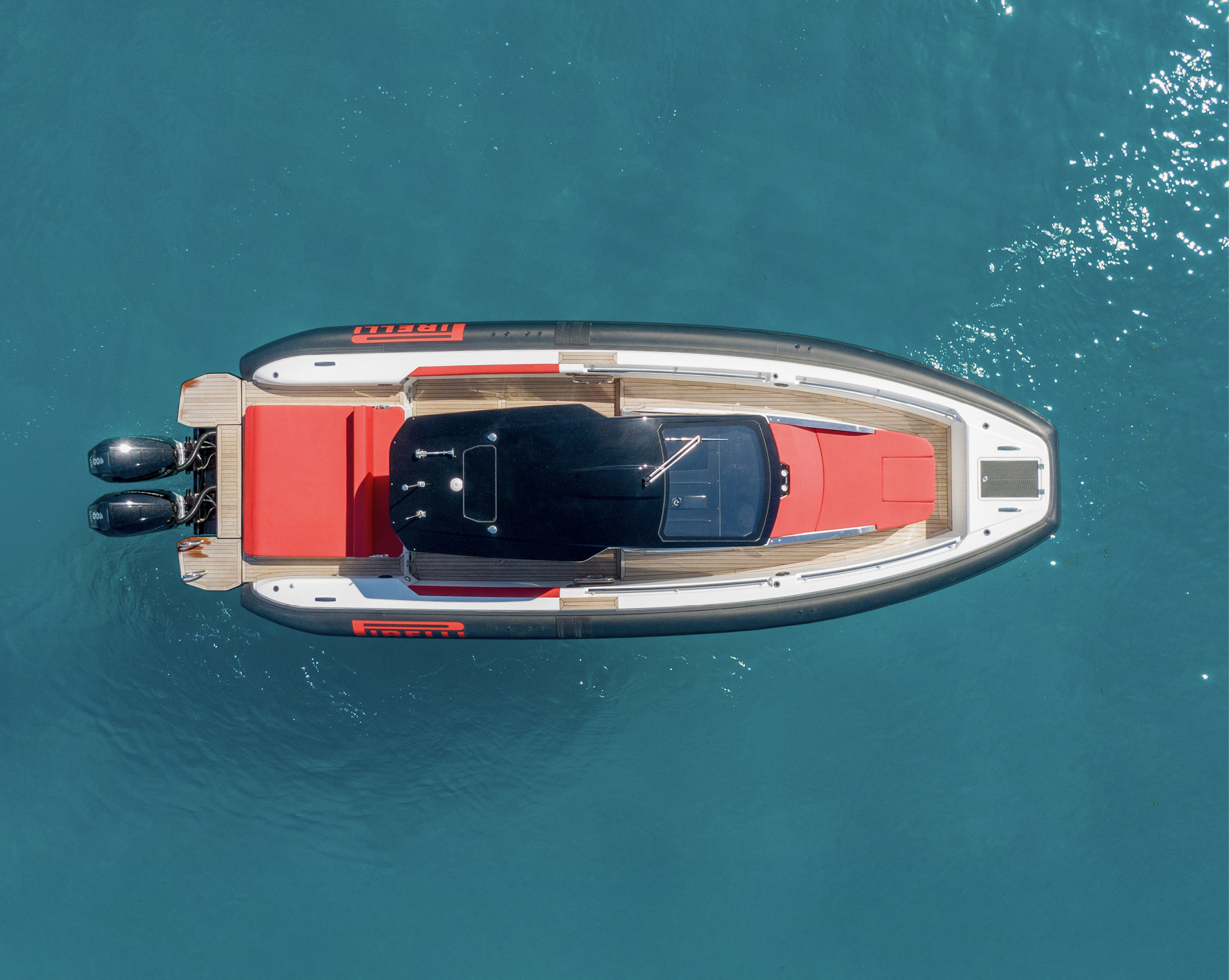Gallery_20Years_Pirelli_Speedboats_2000x1596px27