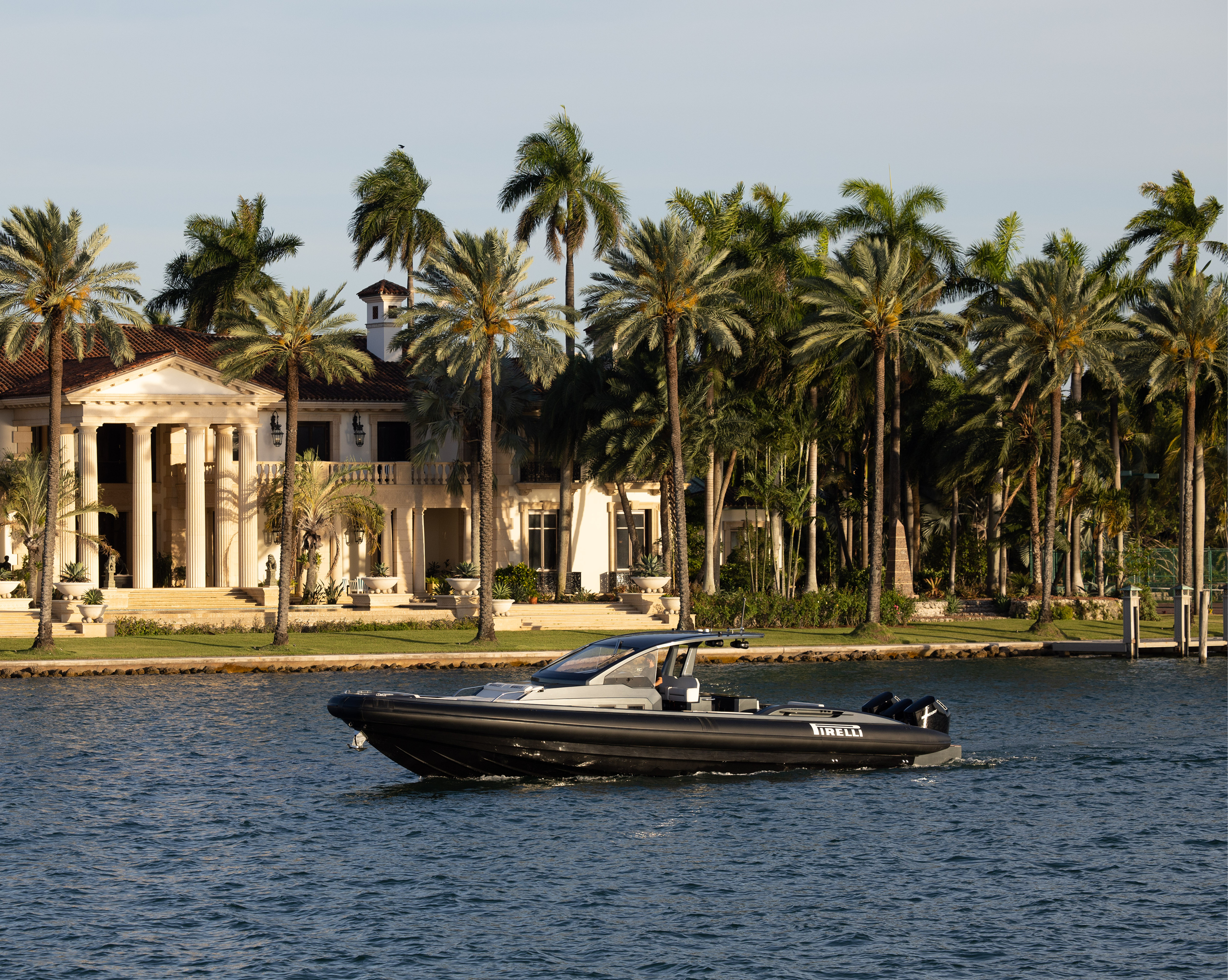 Gallery_20Years_Pirelli_Speedboats_2000x1596px34